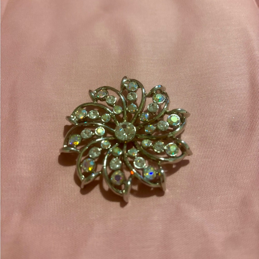 Vintage Costume Jewelry Silver Tone AB Rhinestone Spiral Flower Metal Brooch Pin